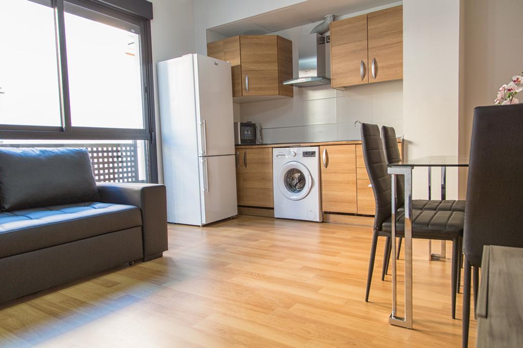 Apartamento Eursu Centro Con Piscina Málaga Eksteriør bilde